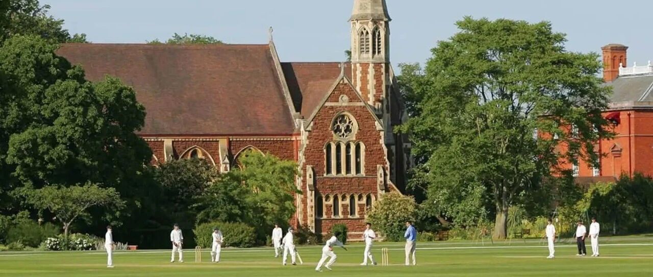 国际学校招生大反转！北上广深学费降25%抢生源家长却更爱“家门口的中外合作班”？